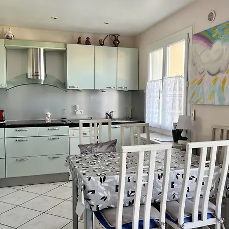 2 Room Apartment With Sea View Cannes Exterior photo
