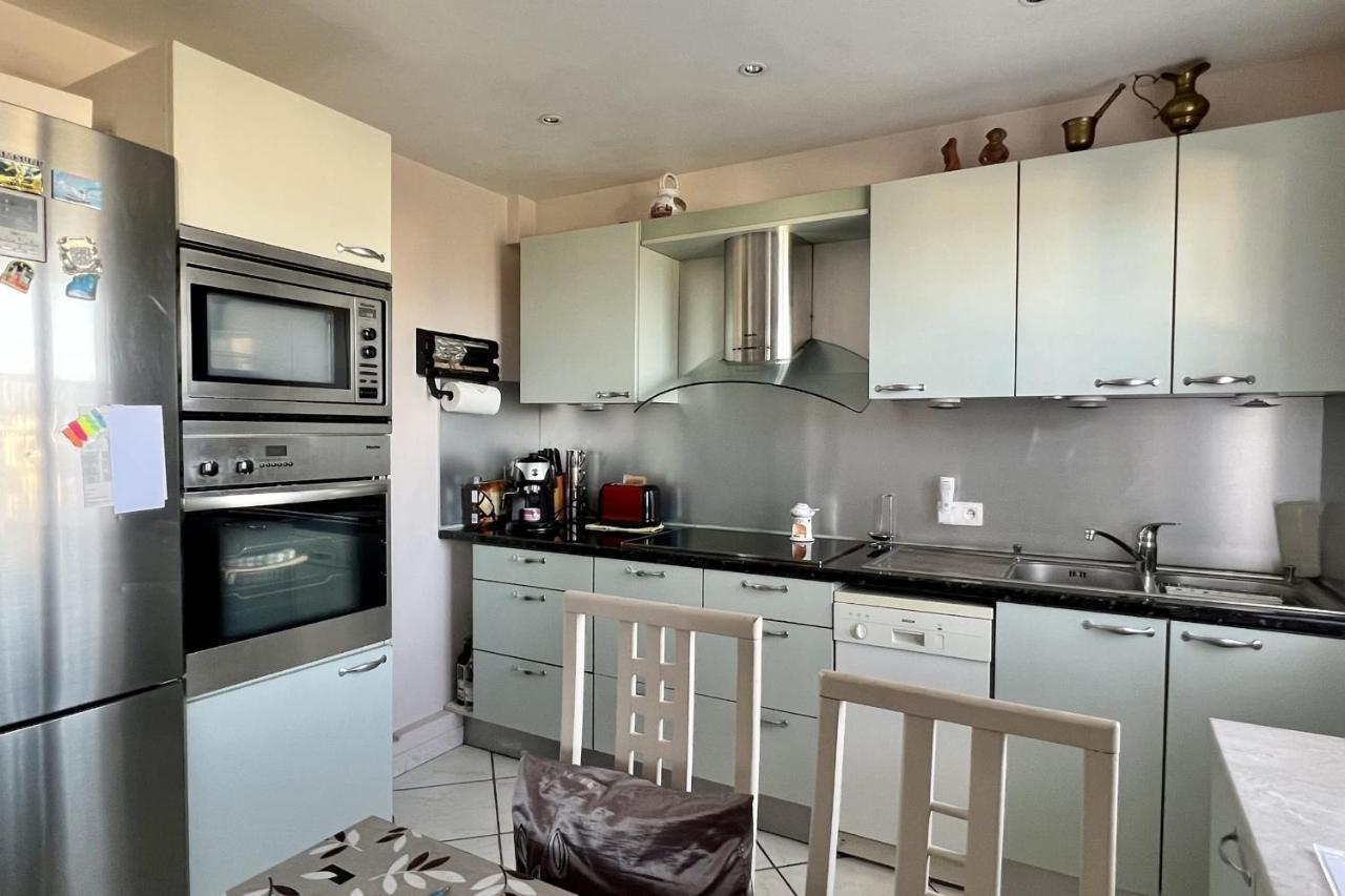 2 With Sea View Apartment